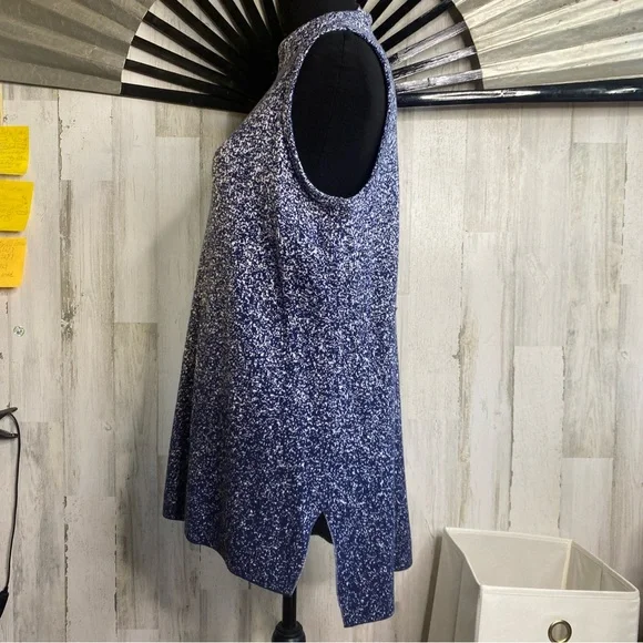 Chico’s Zenergy Sleeveless Blue/white Tunic with matching jacket - Picture 5 of 10